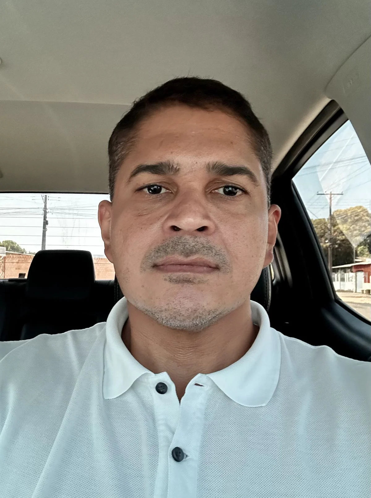 files/review_40_anos_hombre.webp